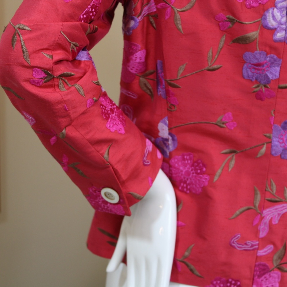 🌸 Algo of Switzerland Embroidered Silk Jacket – Size 6 – NWOT - Picture 10 of 14